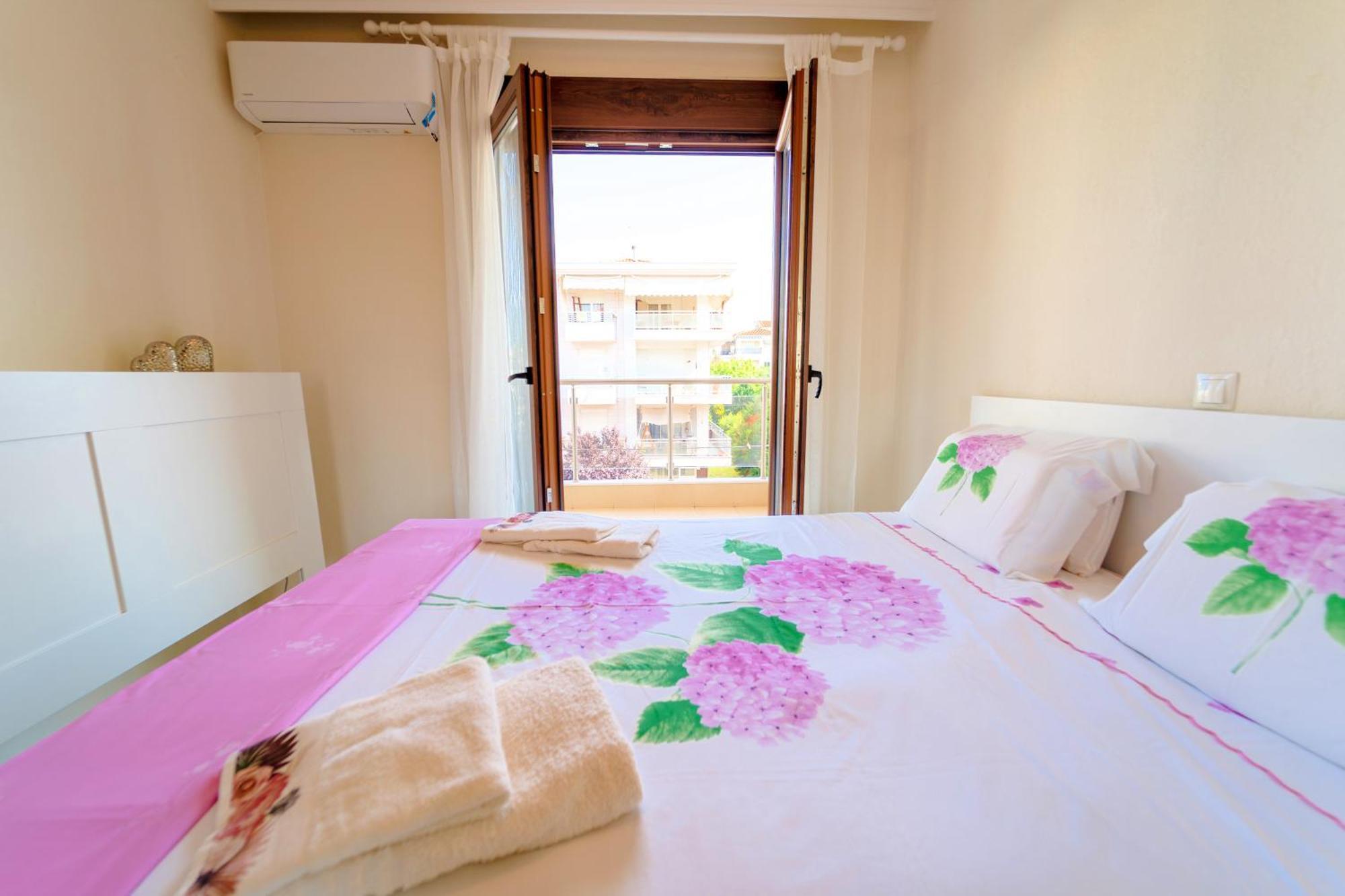 Luxury And Sunny Apartment 250 Mts From The Beach!! Peraía 外观 照片