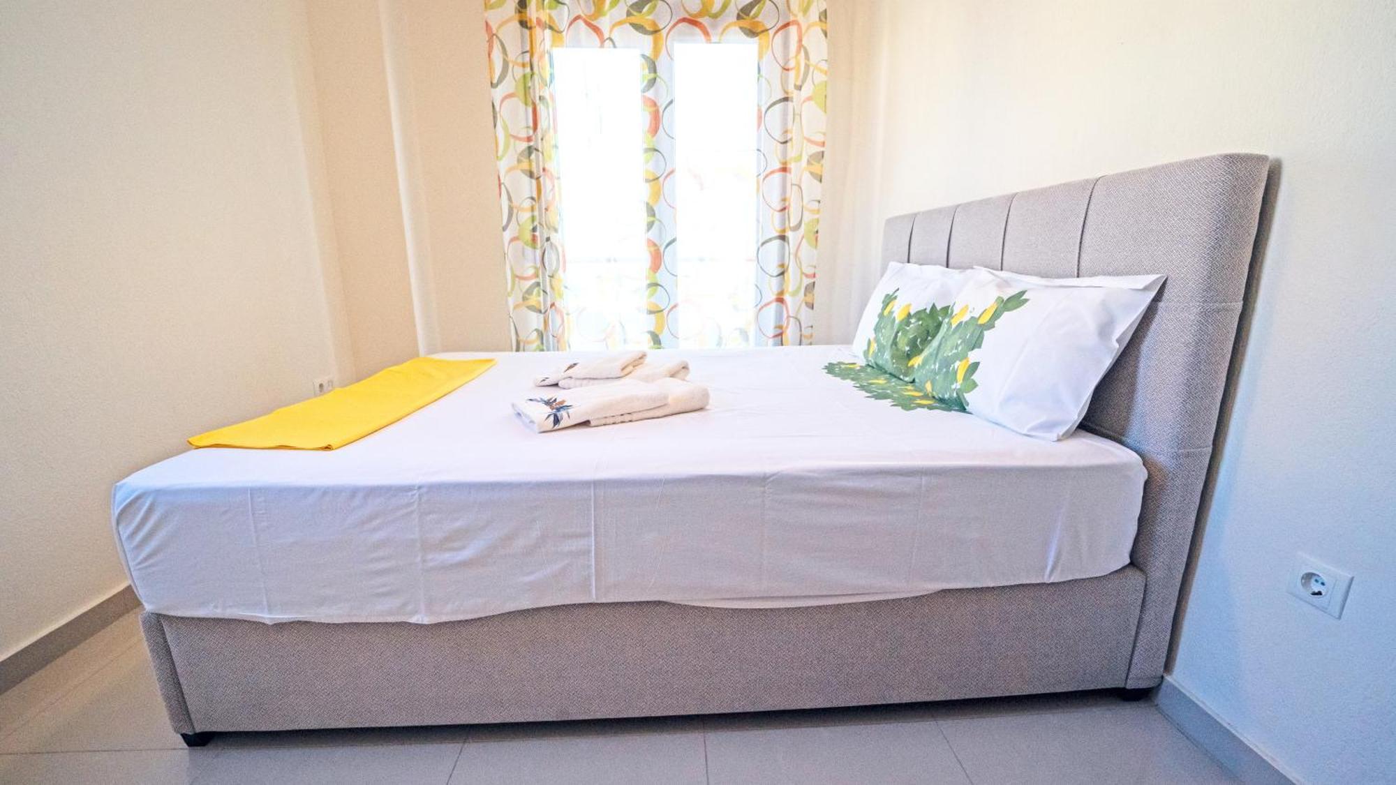 Luxury And Sunny Apartment 250 Mts From The Beach!! Peraía 外观 照片