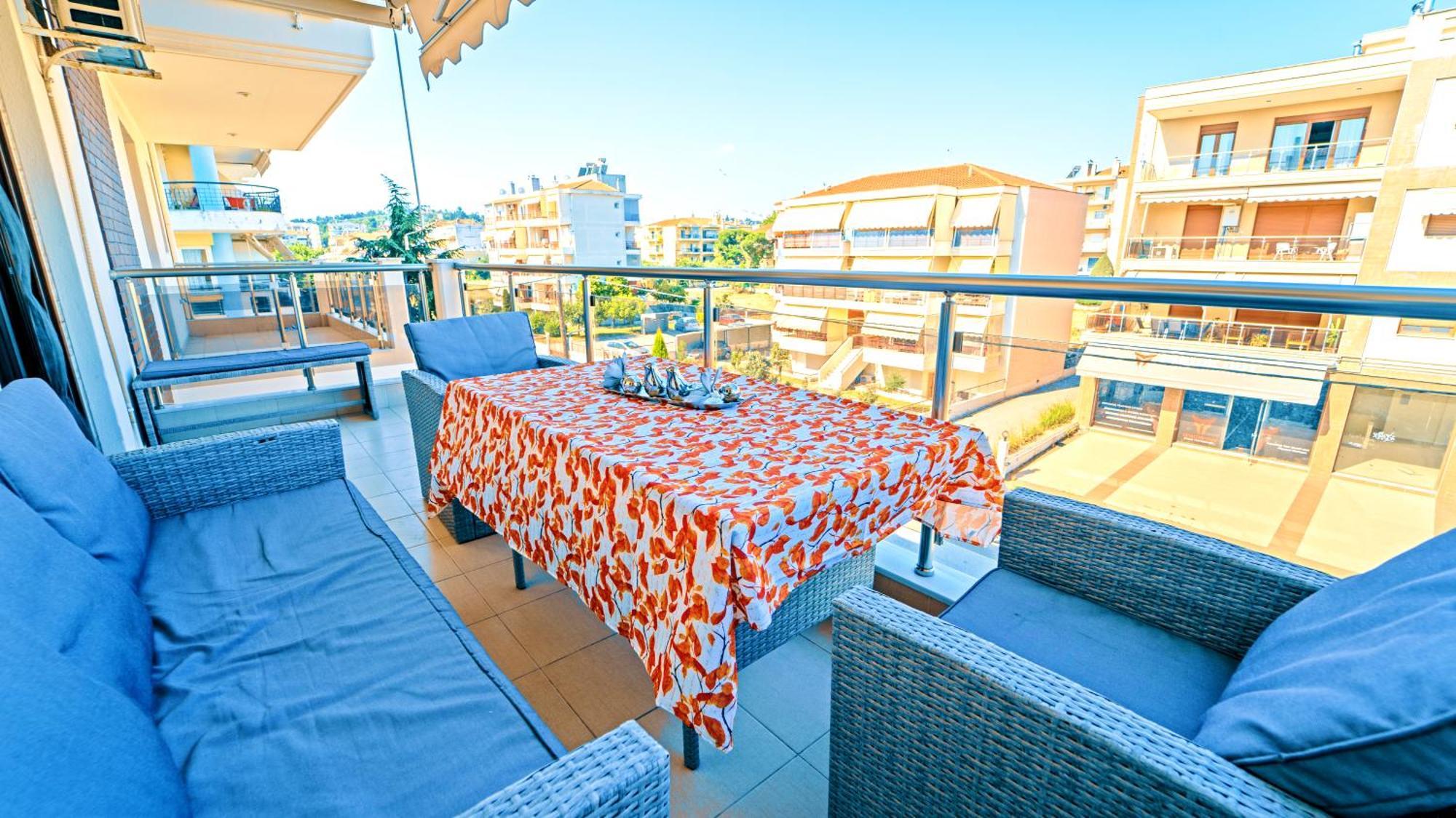 Luxury And Sunny Apartment 250 Mts From The Beach!! Peraía 外观 照片